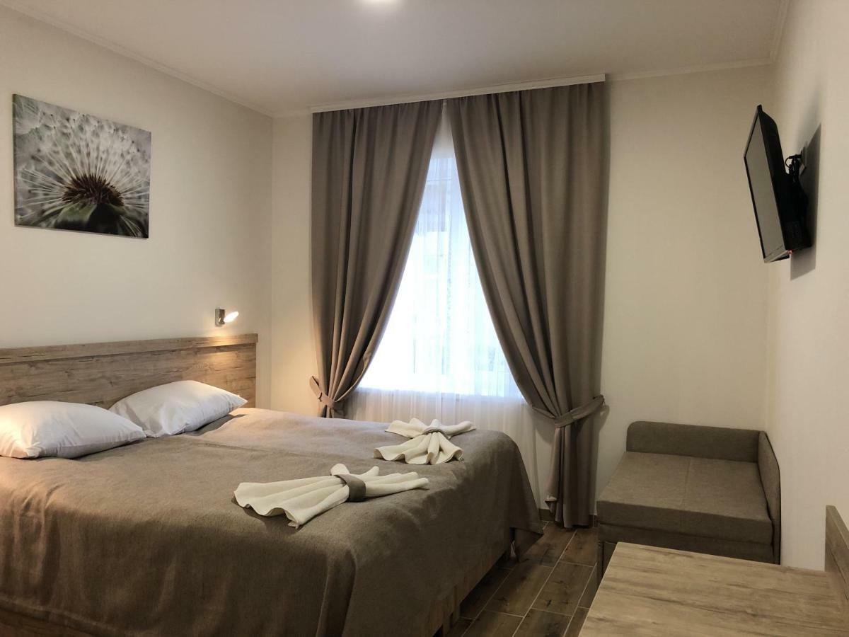 Hotel Bonus 科洛梅亚 外观 照片