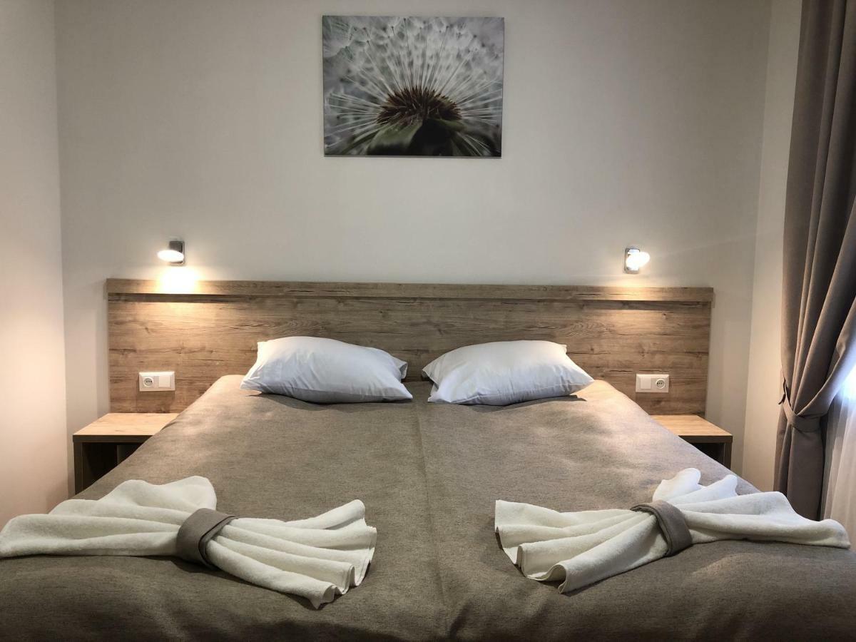 Hotel Bonus 科洛梅亚 外观 照片